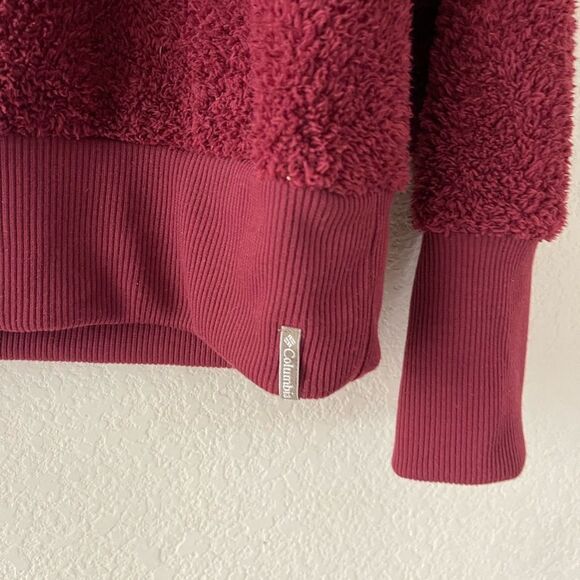 Columbia‎ burgundy womens furry fleece hoodie - Picture 6 of 7